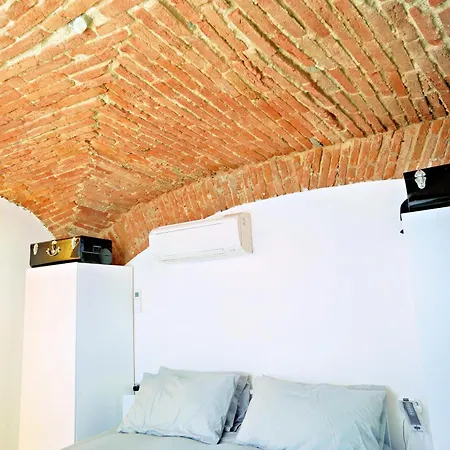 Апартаменты Elegant And Modern Loft In Medieval *