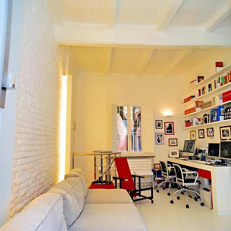 Elegant And Modern Loft In Medieval *