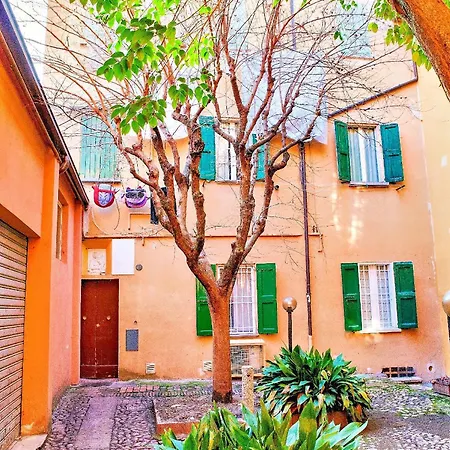 Elegant And Modern Loft In Medieval Lejlighed