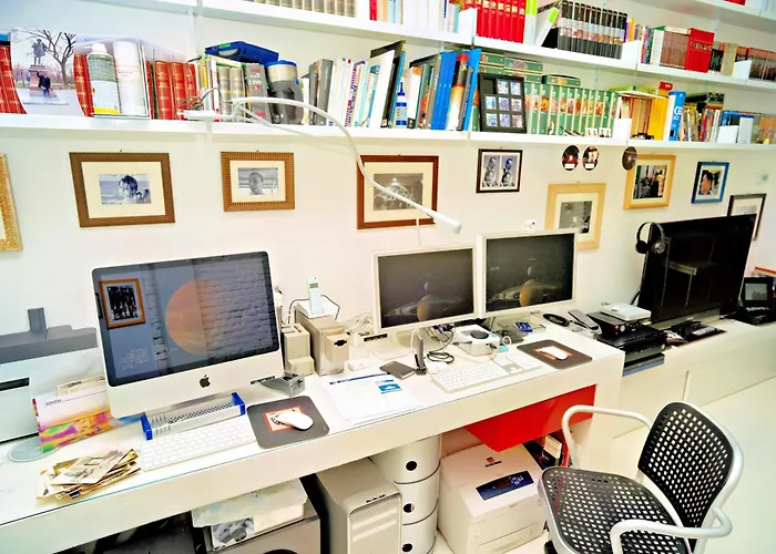 Elegant And Modern Loft In Medieval * بولونيا