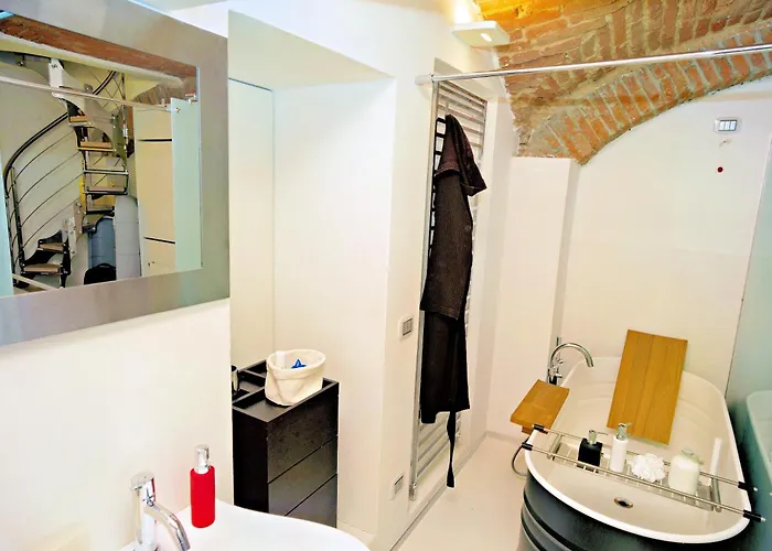 شقة Elegant And Modern Loft In Medieval بولونيا