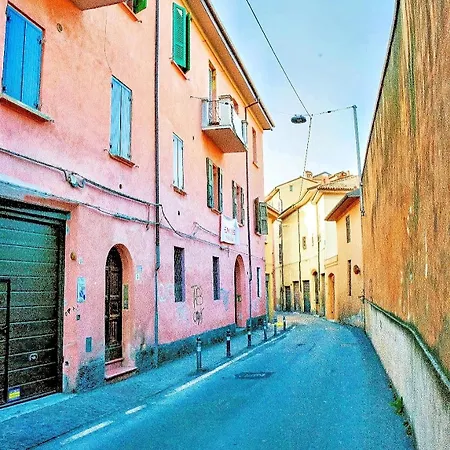 Elegant And Modern Loft In Medieval Apartment *