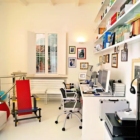 Elegant And Modern Loft In Medieval Apartman Bologna